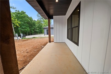 Welcome to this stunning brand-new modern construction home - photo 46