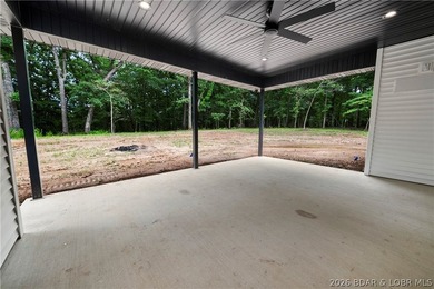 Welcome to this stunning brand-new modern construction home - photo 48
