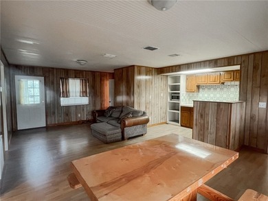 Unique investment opportunity Duplex plus bonus building on one - photo 8