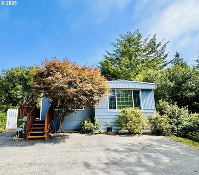 Siuslaw River Home For Sale in Florence Oregon