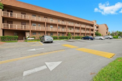 (private lake, pond, creek) Condo For Sale in Sunrise Florida