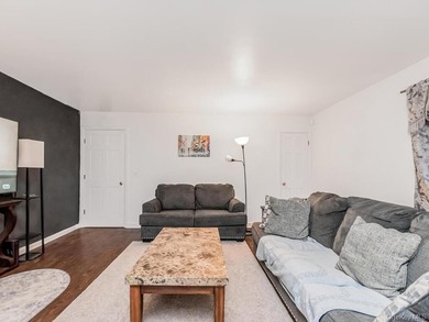 Beautiful fully detached legal 2-family home located in the - photo 12