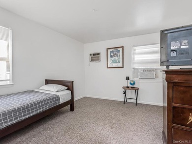 Beautiful fully detached legal 2-family home located in the - photo 14
