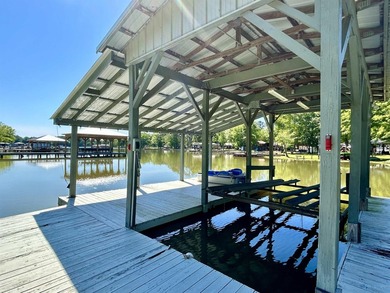 Nestled on the scenic shores of Weiss Lake in the sought-after - photo 5