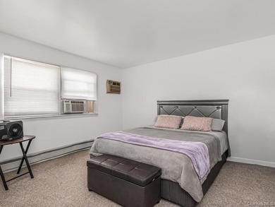 Beautiful fully detached legal 2-family home located in the - photo 16