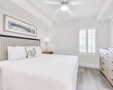 Luxury living at its best! 101 blu is a spacious, contemporary 2 - photo 21