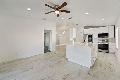 LAKESIDE Living at Its Best! Welcome to this beautifully - photo 22