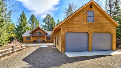 Upgraded and Updated cabin on 2 lots less than a 1/4 mile away - photo 1