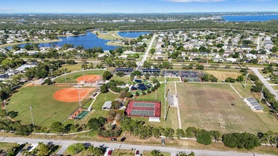 LAKESIDE Living at Its Best! Welcome to this beautifully - photo 45