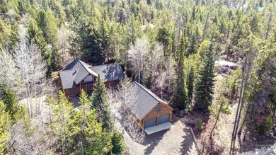 Upgraded and Updated cabin on 2 lots less than a 1/4 mile away - photo 7