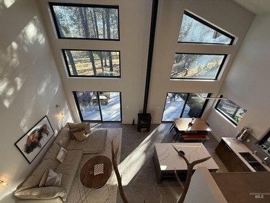 Modern Custom Newly Constructed Lakefront home the *Black Dawn* - photo 4