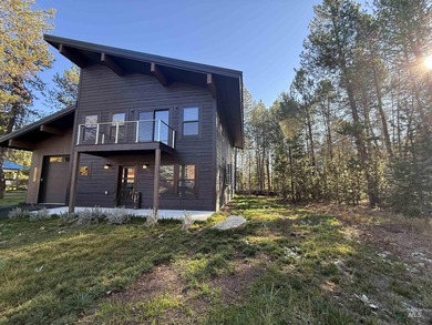 Modern Custom Newly Constructed Lakefront home the *Black Dawn* - photo 7