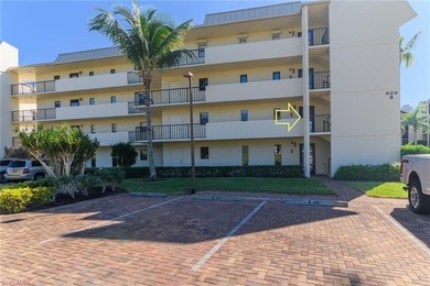 Marco Island Lake Area Condo For Sale in Marco Island Florida