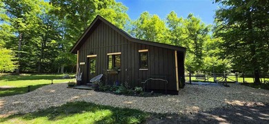 Nestled on 5 picturesque acres along the iconic Tunnel of Trees - photo 5
