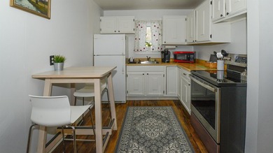 Very well maintained, 1 bedroom 1 bath condominium with covered - photo 8