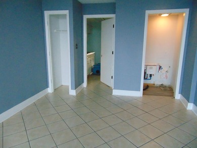 Exceptional investment opportunity! This first-floor oceanfront - photo 15