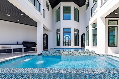 A Modern Waterfront Masterpiece in Destin's Crown Jewel - - photo 9