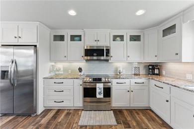 Nestled in the charming City of Rockport in Aransas County - photo 20