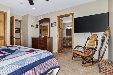 Spacious 5 bedroom, 4 bath Northwoods retreat on Stone Lake - photo 23