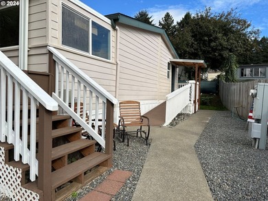 Great home located near the Chetco River and Sporthaven beach - photo 29