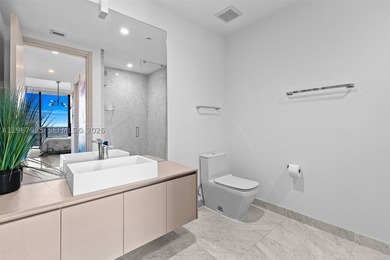 PH5304 at Flatiron Brickell is a rare trophy sky residence - photo 39
