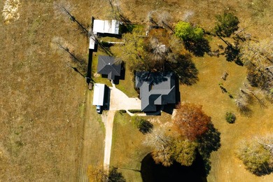 This property sits on just over three acres in a quiet, peaceful - photo 1
