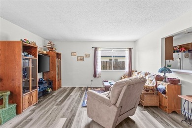 Opportunity awaits! You'll find this quaint duplex nestled away - photo 9