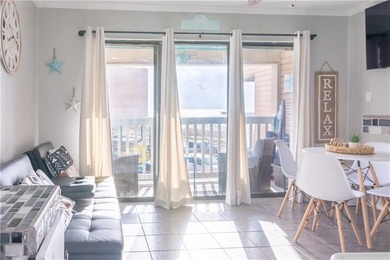 Beautiful condo with an amazing ocean view located on North - photo 3