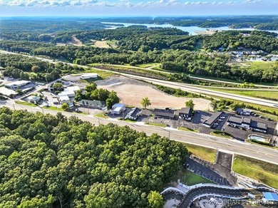 Discover the potential of this exceptional commercial property - photo 6