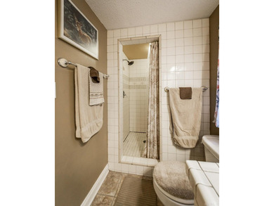 Plenty of space to enjoy the outdoors on this 2.5 acre property - photo 23