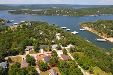 Lake Home For Sale in Reeds Spring, Missouri