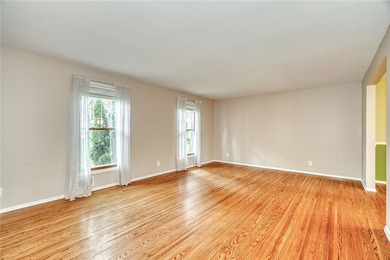 Welcome to 160 Courtly Circle in Greece, a 1,845 SF Colonial - photo 9