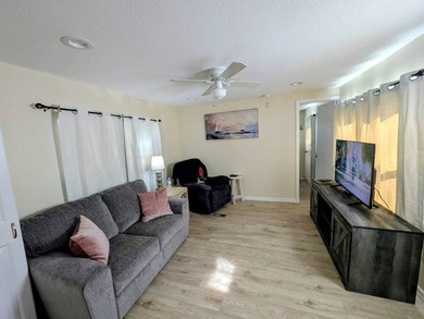 Experience the pinnacle of carefree Florida living in this - photo 8