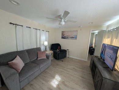 Experience the pinnacle of carefree Florida living in this - photo 9