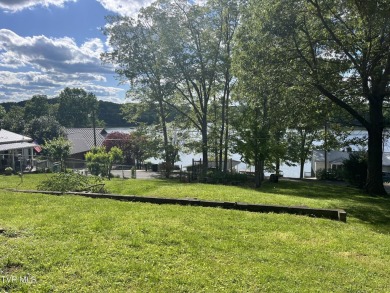 Lake Lot For Sale in Piney Flats, Tennessee