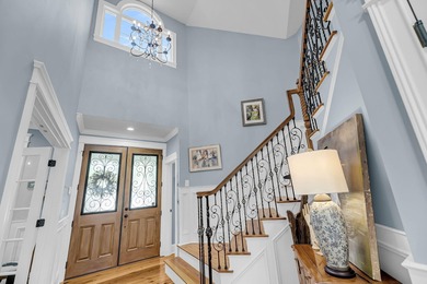 Welcome to unparalleled waterfront luxury! This stunning