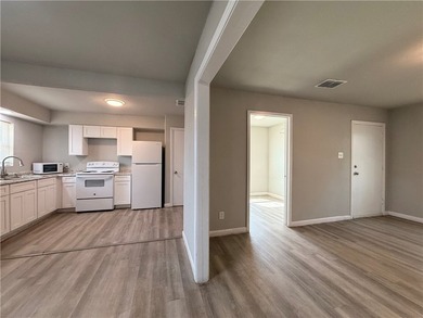 Move-in ready and offering flexible financing options! This - photo 8