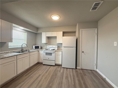 Move-in ready and offering flexible financing options! This - photo 10