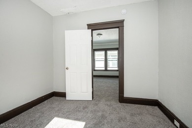 The large fully rehabbed duplex is waiting for you today - photo 24