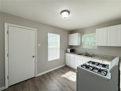 Discover the perfect blend of charm, comfort, and convenience at - photo 7