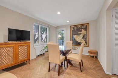 MOTIVATED SELLER! Spacious Junior 4 Coop Garden Apt in - photo 8