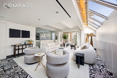 Bright, three bedroom, three and a half bathroom luxury - photo 8