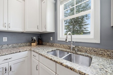 Welcome to Hampstead Landing! Here you will find a beautifully - photo 22