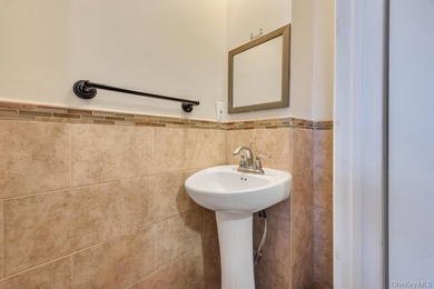 Welcome to 1536 East 51st Street, a beautifully maintained - photo 15