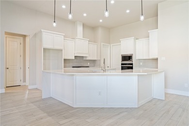 Builder is offering up to $10,000 toward the buyer's closing - photo 10