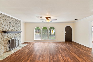 Located in the established Historic Del Mar neighborhood, this - photo 5