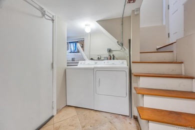 Welcome to 1536 East 51st Street, a beautifully maintained - photo 27