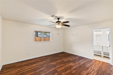 Located in the established Historic Del Mar neighborhood, this - photo 9