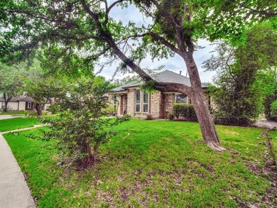 Charming ranch on corner lot in North Dallas with a versatile