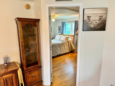 This Beautiful, Updated, Move in Ready 1985 Double Wide Home - photo 33
